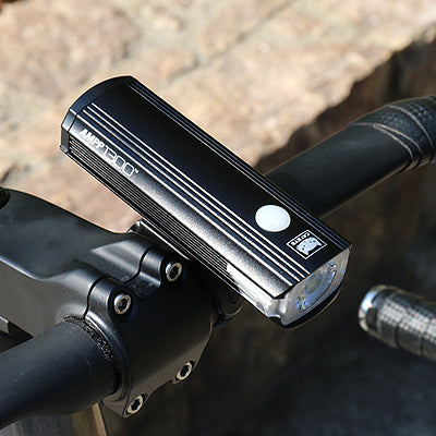LUZ DELANTERA CATEYE AMPP1300 | 1300 LÚMENES | RECARGABLE USB-C PARA CICLISMO