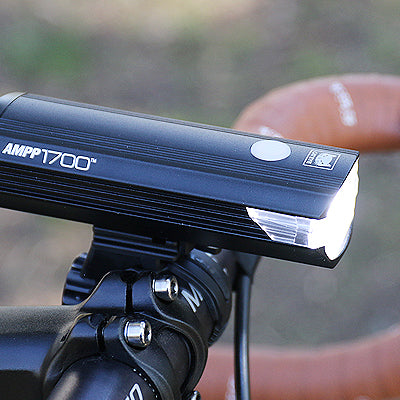 LUZ DELANTERA CATEYE AMPP1700 | 1700 LÚMENES | RECARGABLE USB-C PARA CICLISMO