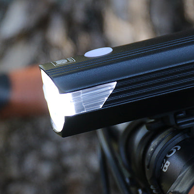 LUZ DELANTERA CATEYE AMPP2200 | 2200 LÚMENES | RECARGABLE USB-C PARA CICLISMO