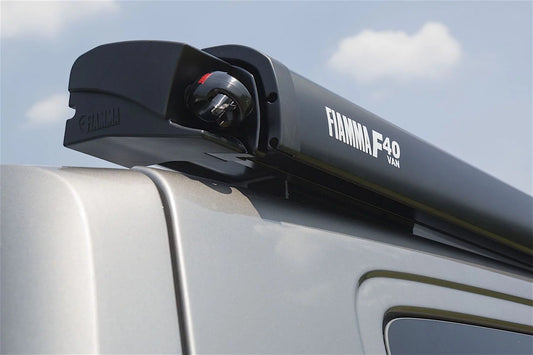 TOLDO DE TECHO FIAMMA F40VAN | DISEÑO COMPACTO Y AERODINÁMICO PARA CAMPERS | DEEP BLACK
